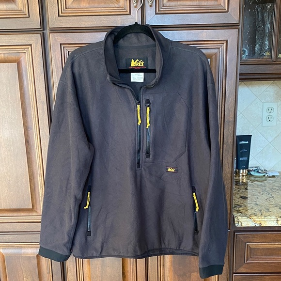 REI Pullover - Picture 1 of 13